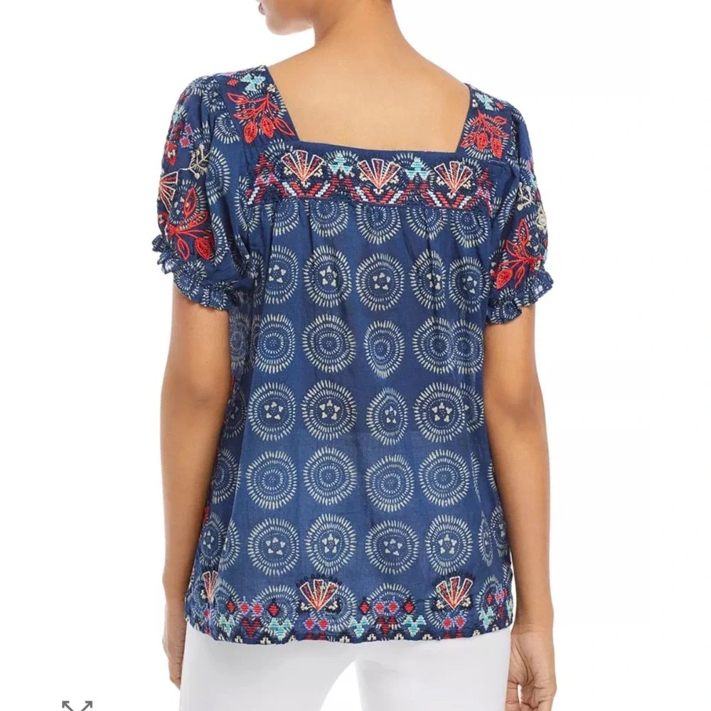 Johnny Was Workshop Maureen Navy Embroidered Square Neck Peasant Top XS‎ Boho